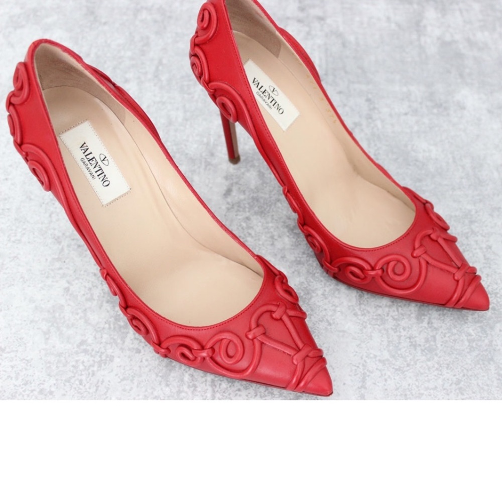 Valentino Garavani Vintage pumps size 40 - Picture 2 of 3